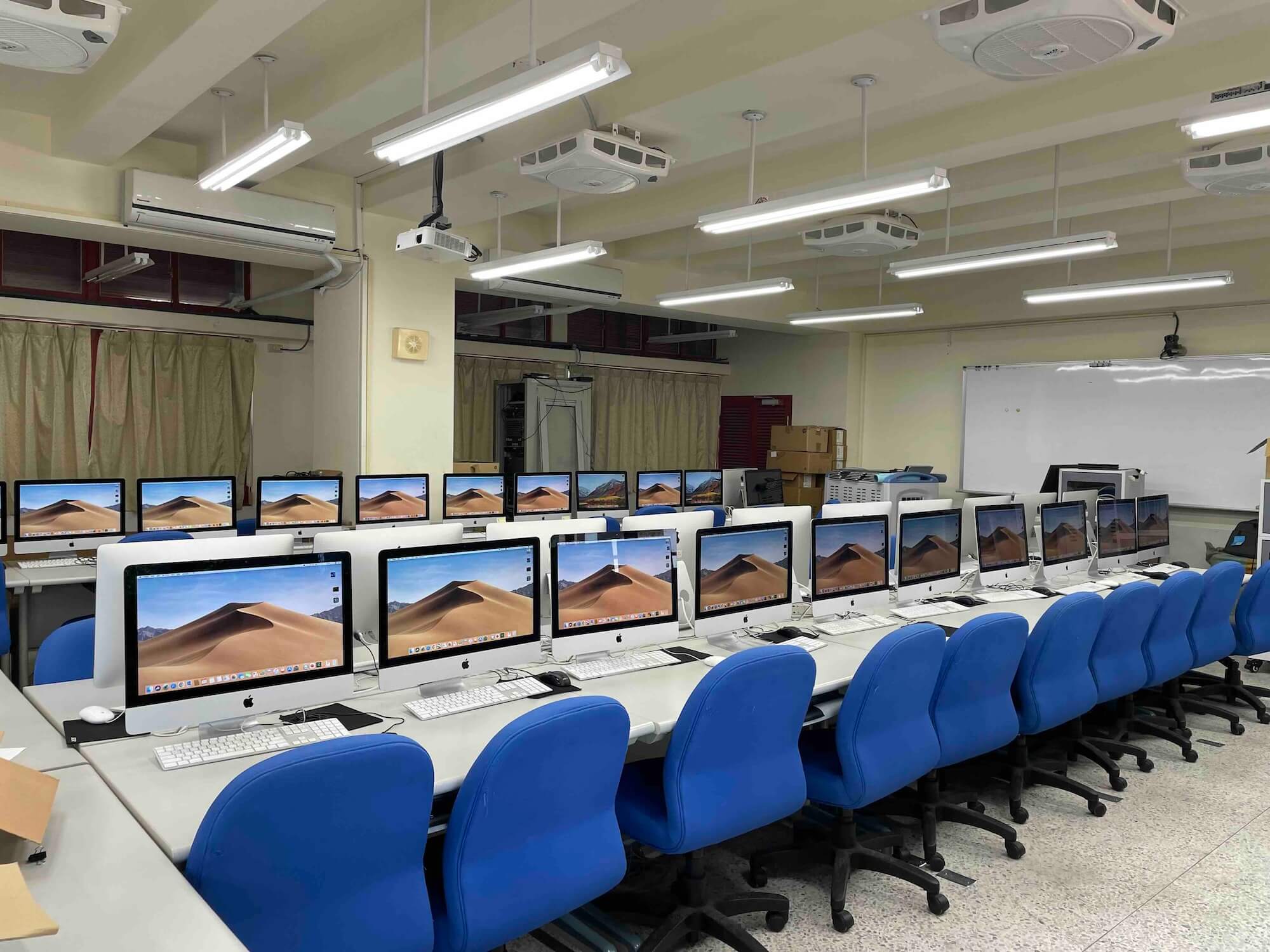 景美女中 iMac 教室